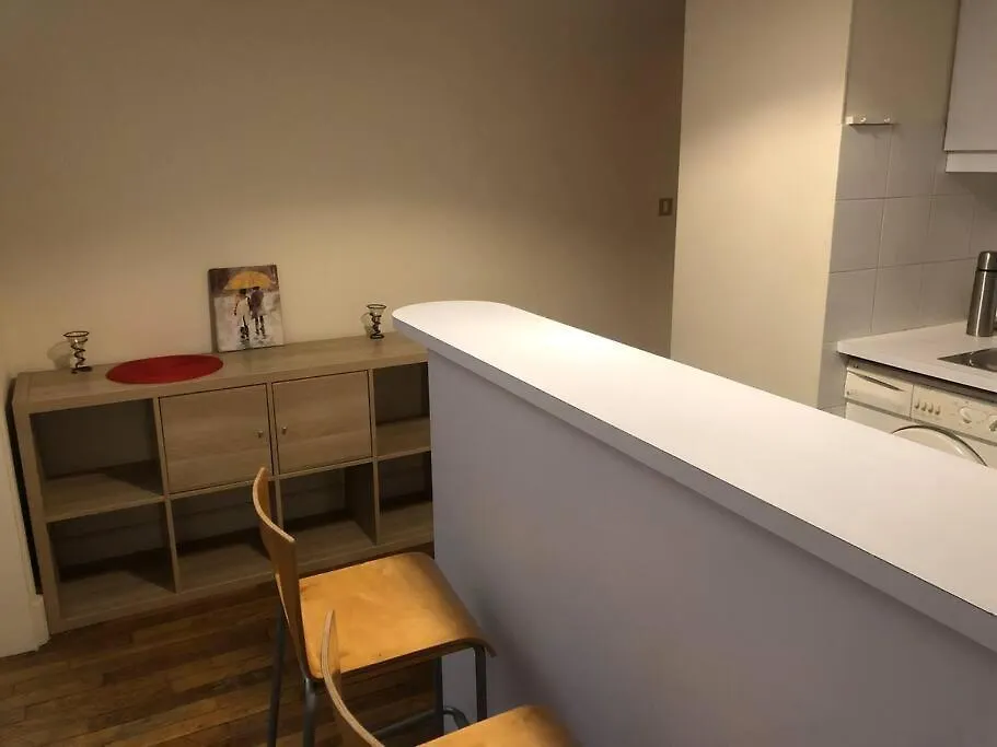 Beautiful Apartment,Near Center Parijs