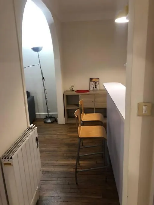 Beautiful Apartment,Near Center Paris Apartment